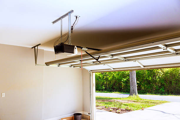 Top rated local Garage Door Panel Replacement specialists in Chester, IL